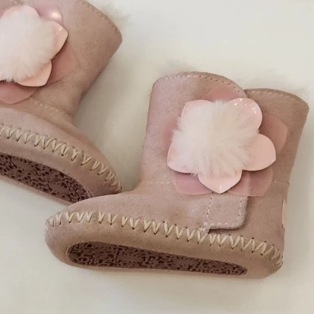 Ugg Kid’s‎ Mini Bailey II Cactus Flower Seashell Pink Boots Size 0-1
